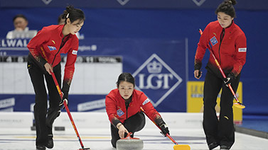 员起到了 员起到了